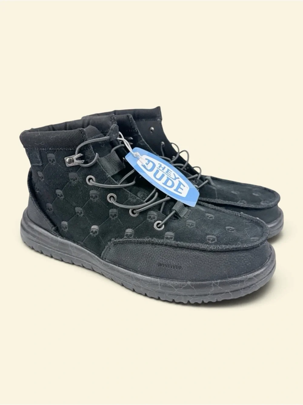 Hey Dude Men’s Black Suede Skull-Print Chukka Boots limited edition